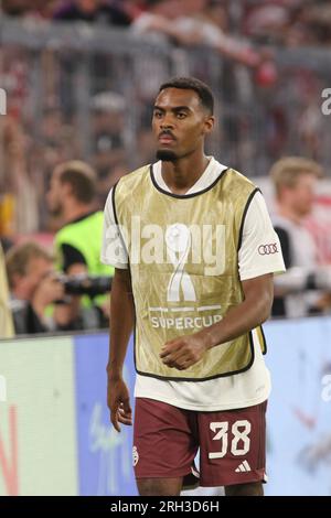 MÜNCHEN, Deutschland. , . 38 bereitet sich Ryan Gravenberch auf das Supercup-Fußballspiel zwischen dem FC Bayern München und RB LEIPZIG in der Allianz Arena in München auf 12 vor. AUGUSTR 2023, Deutschland. DFL, Fussball, 0:3 (Foto und Copyright @ ATP images/Arthur THILL (THILL Arthur/ATP/SPP) Kredit: SPP Sport Press Photo. Alamy Live News Stockfoto