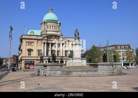 Hull City Hall am Queen Victoria Square, wo zahlreiche und abwechslungsreiche Veranstaltungen stattfinden, von Klassikern bis Pop, Comedy, Konferenzen, Ausstellungen und Abiturshows. Stockfoto