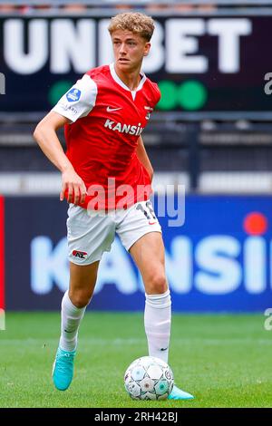 ALKMAAR, NIEDERLANDE - AUGUST 13: Sven Mijnans (AZ Alkmaar) während des Eredivisie-Spiels von AZ Alkmaar und Go ahead Eagles im AFAS-Stadion am 13. August Stockfoto