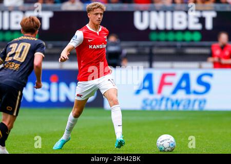 ALKMAAR, NIEDERLANDE - AUGUST 13: Sven Mijnans (AZ Alkmaar) während des Eredivisie-Spiels von AZ Alkmaar und Go ahead Eagles im AFAS-Stadion am 13. August Stockfoto