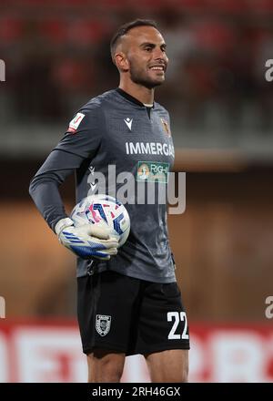 Monza, Italien. 13. Aug. 2023. Francesco Bardi von AC Reggiana reagiert während des Spiels der Coppa Italia Runde 32 im U-Power Stadium in Monza. Der Bildausdruck sollte lauten: Jonathan Moscrop/Sportimage Credit: Sportimage Ltd/Alamy Live News Stockfoto