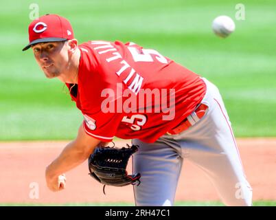 Pittsburgh, Usa. 13. Aug. 2023. Cincinnati Reds Linkshänder-Pitcher Brandon Williamson (55) tritt am Sonntag, den 13. August 2023 in Pittsburgh gegen die Pittsburgh Pirates im PNC Park an. Foto: Archie Carpenter/UPI Credit: UPI/Alamy Live News Stockfoto