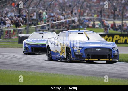 Indianapolis, USA. 13. Aug. 2023. INDIANAPOLIS, INDIANA - AUGUST 13: Michael McDowell (Nr. 34 Front Row Motorsports Horizon Hobby Ford) fährt am 13. August 2023 in Indianapolis, Indiana, während der Verizon 200 auf dem Brickyard auf dem Indianapolis Motor Speedway. ( Kredit: Jeremy Hogan/Alamy Live News Stockfoto