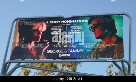 Los Angeles, Kalifornien, USA 12. August 2023 George und Tammy Billboard mit Jessica Chastain und Michael Shannon am Sunset Blvd am 12. August 2023 in Los Angeles, Kalifornien, USA. Foto: Barry King/Alamy Stock Photo Stockfoto