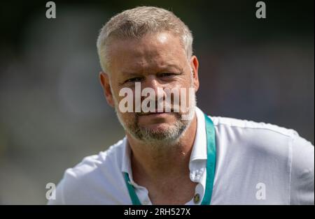 Leipzig, Deutschland. 13. Aug. 2023. Fußball: DFB Cup, Lok Leipzig - Eintracht Frankfurt, 1. Runde, Bruno Plache Stadion. Lok-Präsident Torsten Kracht. Kredit: Hendrik Schmidt/dpa - WICHTIGER HINWEIS: gemäß den Anforderungen der DFL Deutsche Fußball Liga und des DFB Deutscher Fußball-Bund ist es verboten, im Stadion aufgenommene Fotos und/oder das Spiel in Form von Sequenzbildern und/oder videoähnlichen Fotoserien zu verwenden oder verwenden zu lassen./dpa/Alamy Live News Stockfoto