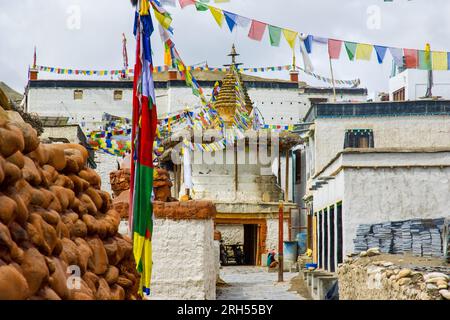 Lo Manthang, Nepal - 23. Juli 2023 : kleine Stupas und Gompas um das Königreich Lo Manthang im Obermustang von Nepal Stockfoto