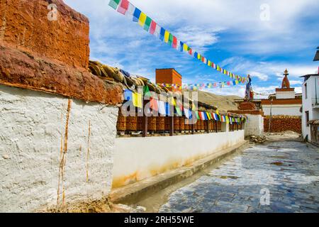 Lo Manthang, Nepal - 23. Juli 2023 : kleine Stupas und Gompas um das Königreich Lo Manthang im Obermustang von Nepal Stockfoto