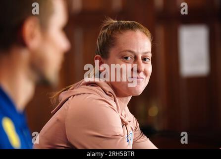 Englands Keira Walsh während der Pressekonferenz im Clan, Terrigal, Australien. Foto: Montag, 14. August 2023. Stockfoto