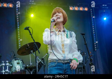 Kiki Dee tritt auf der Fairports Cropredy Convention auf. 11. August 2023 Stockfoto