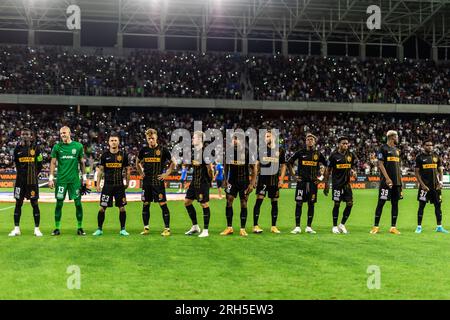 Bukarest, Rumänien. 10., 2023. August. Im Stadionul Steaua in Bukarest stellen sich die Spieler des FC Nordsjaelland für das Qualifikationsspiel der UEFA Conference League zwischen FCSB und dem FC Nordsjaelland auf. (Foto: Gonzales Photo - Dejan Obretkovic). Stockfoto