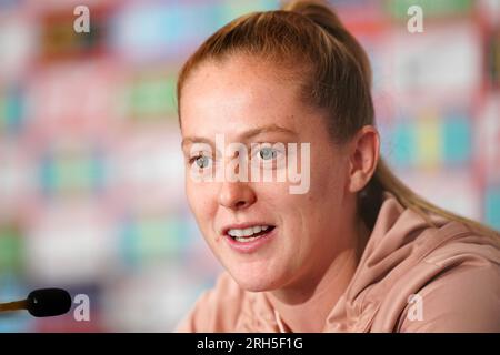 Englands Keira Walsh während der Pressekonferenz im Clan, Terrigal, Australien. Foto: Montag, 14. August 2023. Stockfoto