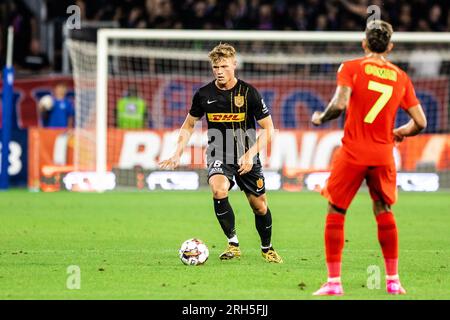 Bukarest, Rumänien. 10., 2023. August. Jeppe Tverskov (6) vom FC Nordsjaelland während des Qualifikationsspiels der UEFA Conference League zwischen FCSB und dem FC Nordsjaelland im Stadionul Steaua in Bukarest. (Foto: Gonzales Photo - Dejan Obretkovic). Stockfoto