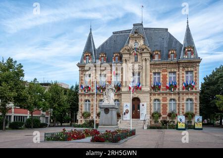 Außenansicht des Heimatmuseums von Rueil-Malmaison, Frankreich, im Gebäude des alten Rathauses Stockfoto