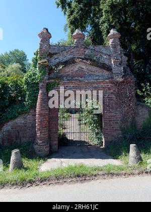 Ein altes Tor zu Tudor, auf Brook Farm, Brook Lane, Hillborough, Reculver, Thanet, Kent Stockfoto