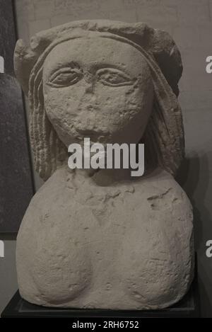 Weibliche Steinbüste. Es wurde offenbar in den Tempeln von Ggantija auf der Insel Gozo entdeckt. Malta. Gozo Museum für Archäologie. Cittadela von Victoria in Gozo. Malta. Stockfoto