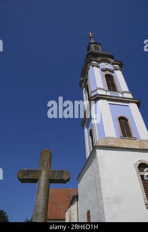 Glockenturm des serbischen Kovin-Klosters, die serbisch-orthodoxe Kirche Unsere Frau, Rackeve, Ungarn Stockfoto