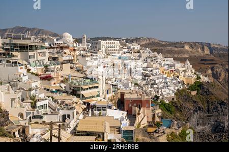 Panoramablick auf Fira, Santorini, Griechenland Stockfoto