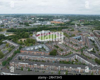 Rotterdam, 22. Juli 2023, Niederlande. Het Kasteel aus der Vogelperspektive: Das historische Stadion von Sparta Rotterdam. Holländischer Eredivisie-Club Stockfoto