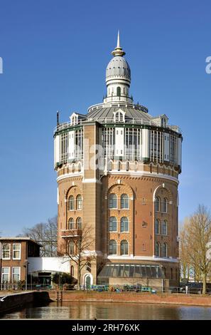 Alter Wasserturm De Esch Rotterdam. Der älteste erhaltene Wasserturm der Niederlande. Stockfoto