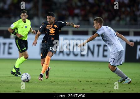 Turin, Italien. 14. Aug. 2023. Nemanja Radonjic vom Turin FC kontrolliert den Ball während des Spiels Coppa Italia zwischen dem Turin FC und Feralpisalo im Stadio Olimpico am 14. August 2023 in Turin, Italien . Kredit: Marco Canoniero/Alamy Live News Stockfoto