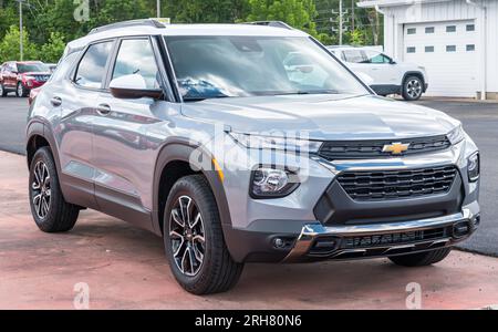 Ein neuer Chevrolet SUV zum Verkauf in einem Händlerbetrieb in Starbrick, Pennsylvania, USA Stockfoto