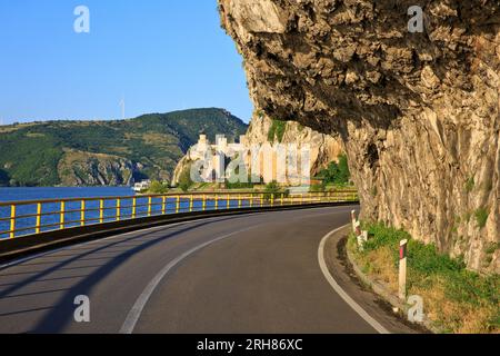 Die mittelalterliche Festung Golubac (14. Jahrhundert) in Golubac, Serbien Stockfoto