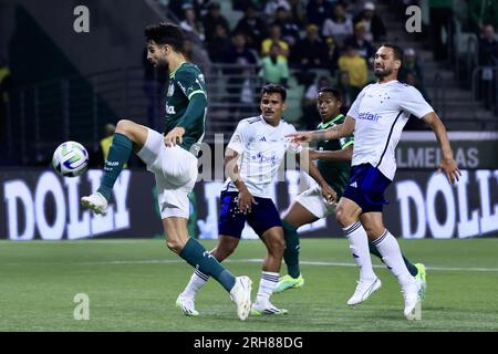 Sao Paulo, Brasilien. 14. Aug. 2023. SP - SAO PAULO - 08/14/2023 - BRASILEIRO A 2023, PALMEIRAS X CRUZEIRO - Lopez Spieler von Palmeiras während eines Spiels gegen Cruzeiro im Arena Allianz Parque für die brasilianische Meisterschaft A 2023. Foto: Marcello Zambrana/AGIF/Sipa USA Kredit: SIPA USA/Alamy Live News Stockfoto