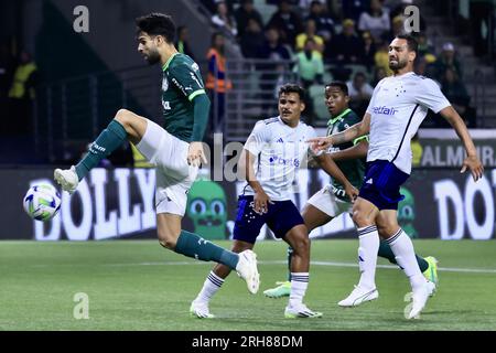 Sao Paulo, Brasilien. 14. Aug. 2023. SP - SAO PAULO - 08/14/2023 - BRASILEIRO A 2023, PALMEIRAS X CRUZEIRO - Lopez Spieler von Palmeiras während eines Spiels gegen Cruzeiro im Arena Allianz Parque für die brasilianische Meisterschaft A 2023. Foto: Marcello Zambrana/AGIF/Sipa USA Kredit: SIPA USA/Alamy Live News Stockfoto