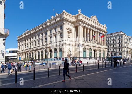 Marseille, Frankreich - März 23 2019: Das Palais de la Bourse ist ein Gebäude auf der Canebière, in dem die Handelskammer Marseille-Provence und Indus untergebracht sind Stockfoto