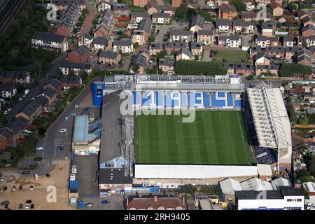 Der Fußballplatz Peterborough United, das Weston Homes Stadium, an der London Road, Peterborough, Cambridgeshire, am 7. August aus der Vogelperspektive; 2023 Stockfoto