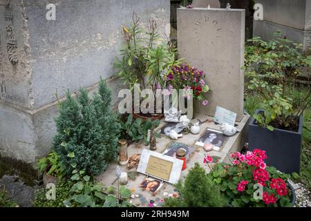 Grab von Suzan Garrigues auf dem Friedhof Pere Lachaise in Paris. Sie war Opfer des islamistischen Angriffs auf den Bataclan Club. Stockfoto