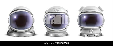 Realistischer Astronautenhelm Set aus drei isolierten Bildern eines Raumanzug-Helms mit verschiedenen Designmodellen Vektordarstellung Stock Vektor