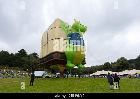 Bristol, Großbritannien. August 2023. Die Bristol International Balloon Fiesta 2023 findet jährlich im Ashton Park in Bristol statt. Stockfoto