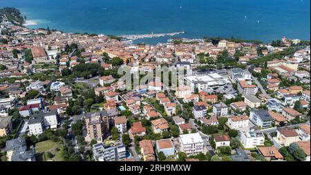 Luftaufnahme der Stadt Desenzano del Garda 02 Stockfoto