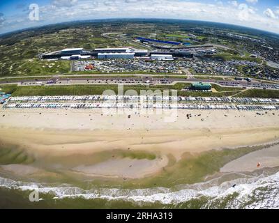 ZANDVOORT - Drohnenfoto der Strecke und des Strandes im Vorfeld des Grand Prix in Zandvoort. ANP FREEK VAN DEN BERGH niederlande raus - belgien raus Stockfoto