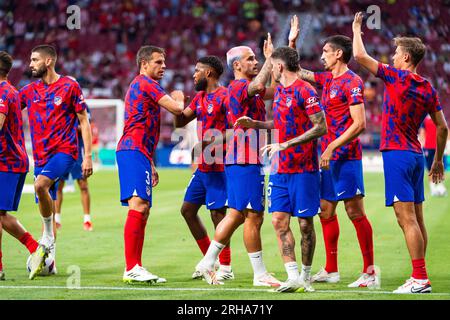 Antoine Griezmann, Rodrigo De Paul, Cesar Azpilicueta, Stefan Savic von Atletico Madrid, gesehen während des EA Sports Fußballspiels von LaLiga zwischen Atletico Madrid und Granada im Estadio Civitas Metropolitano. Endergebnisse: Atletico Madrid 3-1 Granada. Stockfoto