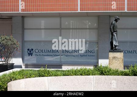 New York, New York, USA. 9. Aug. 2023. Das Columbia Engineering Department Building der Fu Foundation School of Engineering and Applied Science.Columbia University in der Stadt New York ist eine private Hochschule der Spitzenklasse. Die Ivy-League-Schule, die seit langem als Nummer 1 im US News and World Report für Universitäten gilt, ist ein beliebtes Ziel für internationale Studenten und globale Elite. Kolumbien hat eine der niedrigsten Eintrittsquoten in den USA. (Kreditbild: © Taidgh Barron/ZUMA Press Wire) NUR REDAKTIONELLE VERWENDUNG! Nicht für den kommerziellen GEBRAUCH! Stockfoto