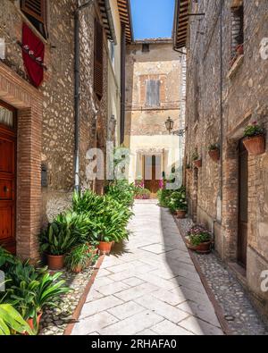 Das wunderschöne Dorf Cesi in der Provinz Terni, Umbrien, Mittelitalien. Stockfoto