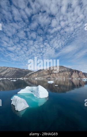 Westgrönland, Baffin Bay, Malerischer Uummannaq Fjord. Zweitgrößtes Fjordsystem in Grönland. Stockfoto