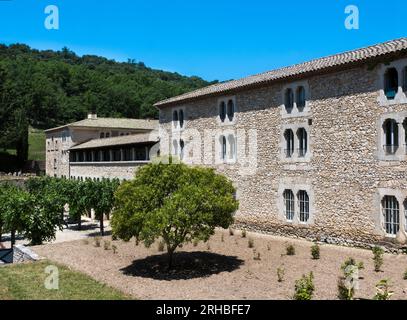 Klostergarten Abbay Notre Dame de Sénanque Gordes Provence Frankreich, Europa Stockfoto