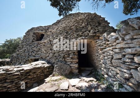 Alte Steinbauten, Dorf Bories, Gordes, Provence-Alpes-Cote d’Azur, Frankreich, Europa Stockfoto