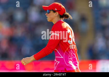 14. August 2023; Sophia Gardens, Cardiff, Wales: The 100 Womens Cricket, Welsh Fire versus Trent Rockets; Welsh Fire Women's Georgis Elwiss Stockfoto