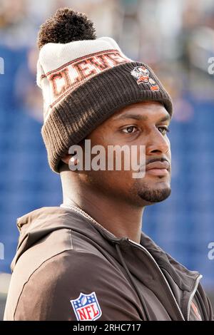 Canton, Ohio, USA. 3. Aug. 2023. Cleveland Browns Quarterback Deshaun Watson (4) vor dem Pro Hall of Fame Game 2023 gegen die Cleveland Browns im Tom Benson Hall of Fame Stadium. (Kreditbild: © Debby Wong/ZUMA Press Wire) NUR REDAKTIONELLE VERWENDUNG! Nicht für den kommerziellen GEBRAUCH! Stockfoto