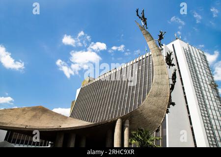 Medellin, Antioquia. Kolumbien - 25. November 2022. Denkmal für die antioquische Rasse, die Skulptur des Meisters Rodrigo Arenas Betancur Stockfoto