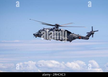 Sikorsky CH-148 Cyclone über Boundary Bay Canada Stockfoto