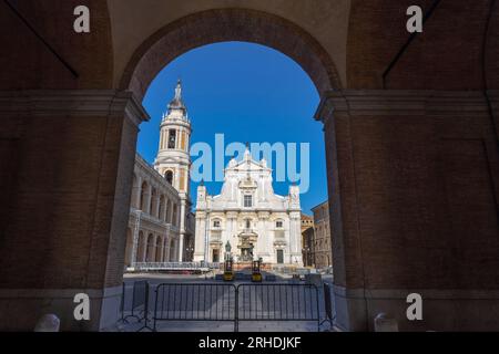 LORETO, ITALIEN, 5. JULI 2022 - Blick auf den Schrein des Heiligen Hauses von Loreto, Italien Stockfoto