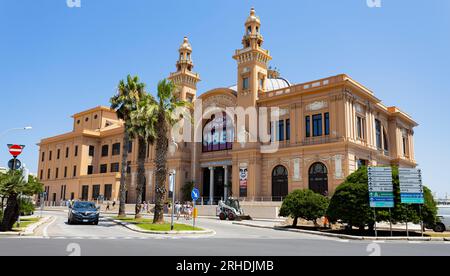 BARI, ITALIEN, 9. JULI 2023 - Margaret Theater (Teatro Margherita) in Bari, apulien, Italien Stockfoto