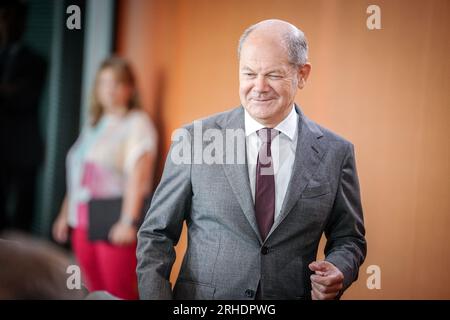 Berlin, Deutschland. 16. Aug. 2023. Kanzler Olaf Scholz (SPD) nimmt an der Sitzung des Bundeskabinetts Teil. Kredit: Kay Nietfeld/dpa/Alamy Live News Stockfoto