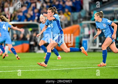 Sydney, NSW, Australien, Ella Toone (10 England) trifft beim Halbfinalspiel der FIFA Women's World Cup 2023 Australien gegen England im Stadium Australia (Accor Stadium), 16. August 2023, Sydney, Australien. (Keith McInnes/SPP) Kredit: SPP Sport Press Photo. Alamy Live News Stockfoto