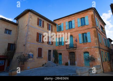 Rathaus in Roussillon, Provence, Frankreich Stockfoto